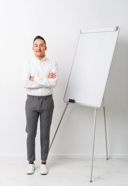 Young Latin Coaching Man Whiteboard Isolated Who Feels Confident Crossing — Stock Photo, Image