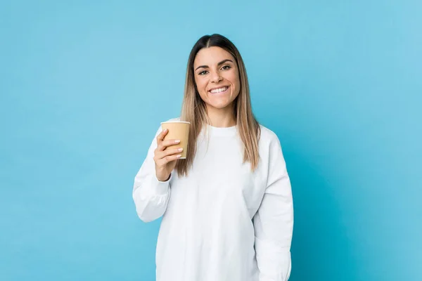 Young Caucasian Woman Holding Takeaway Coffee Happy Smiling Cheerful — 스톡 사진