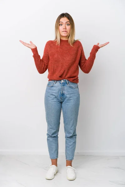 Full Body Young Caucasian Woman Confused Doubtful Shrugging Shoulders Hold — Stock Photo, Image