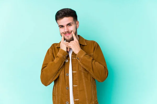 Giovane Uomo Bello Dubitare Tra Due Opzioni — Foto Stock