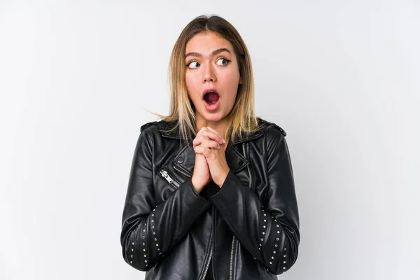 Young Caucasian Woman Wearing Black Leather Jacket Praying Luck Amazed — Stock Photo, Image