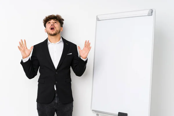 Young Business Coaching Arabian Man Screaming Sky Looking Frustrated — Stock Photo, Image