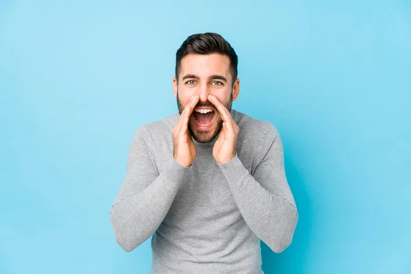 Young Caucasian Man Blue Background Isolated Shouting Excited Front — Stok fotoğraf