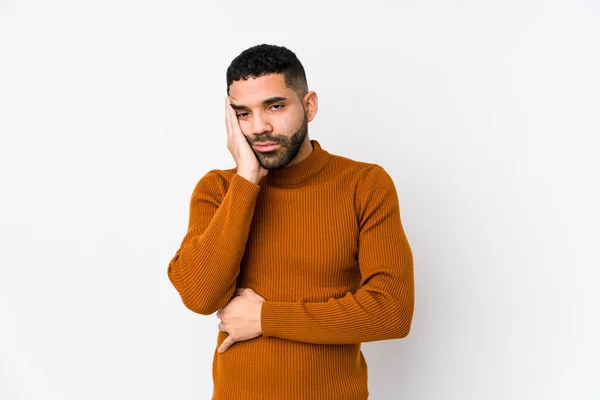 Jovem Latino Contra Fundo Branco Isolado Que Está Entediado Cansado — Fotografia de Stock