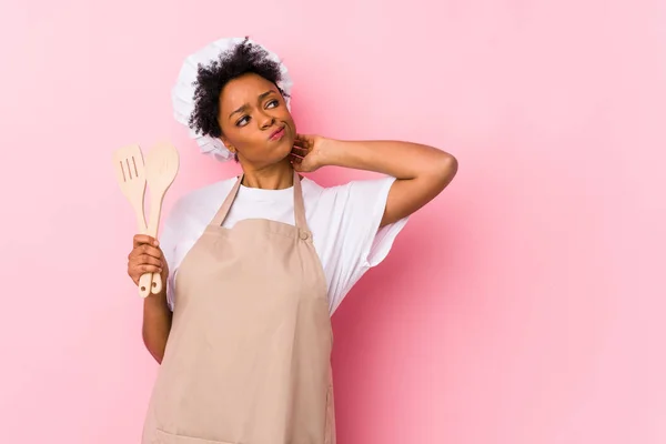 Young African American Cook Woman Touching Back Head Thinking Making — Stock Photo, Image