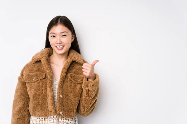 Young Chinese Woman Posing White Background Isolated Smiling Raising Thumb — 스톡 사진