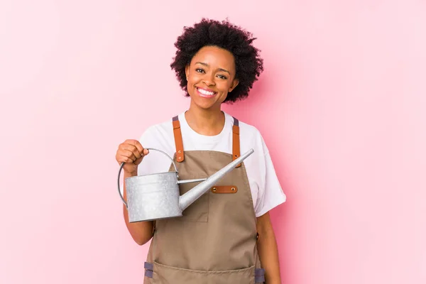 Jeune Femme Jardinière Afro Américaine Heureuse Souriante Joyeuse — Photo