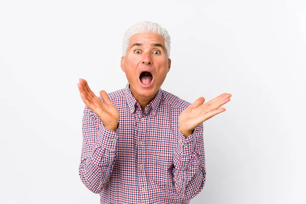 Senior Caucasian Man Isolated Surprised Shocked — Stock Photo, Image