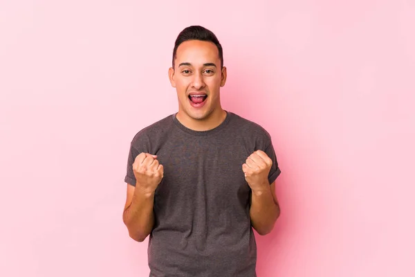 Yooung Latin Man Posing Pink Backgroundcheering Carefree Excited Victory Concept — 스톡 사진