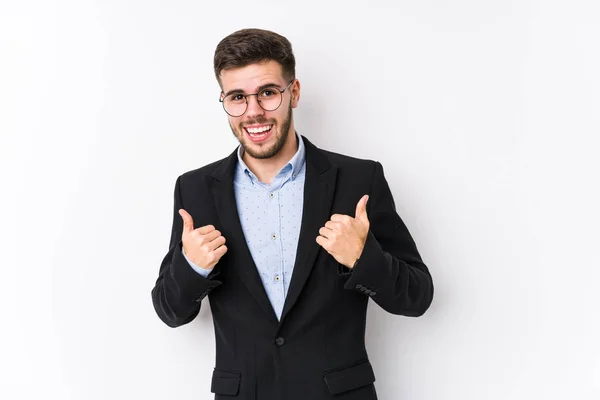 Joven Hombre Negocios Caucásico Posando Fondo Blanco Aislado Joven Hombre —  Fotos de Stock