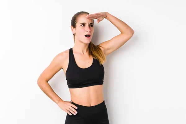 Young Caucasian Fitness Woman Posing White Background Looking Far Away — 스톡 사진