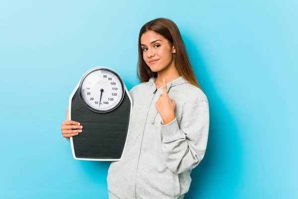 Young Fitness Woman Holding Scale Pointing Finger You Inviting Come — Stock Photo, Image