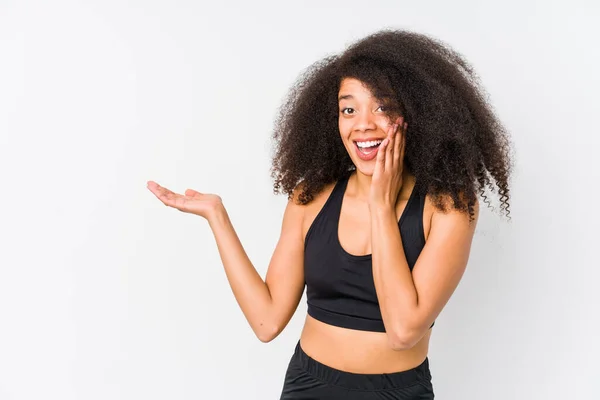 Young African American Sporty Woman Holds Copy Space Palm Keep — Stock Photo, Image