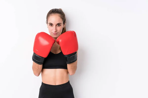 Genç Beyaz Kadın Boks Yapıyor — Stok fotoğraf