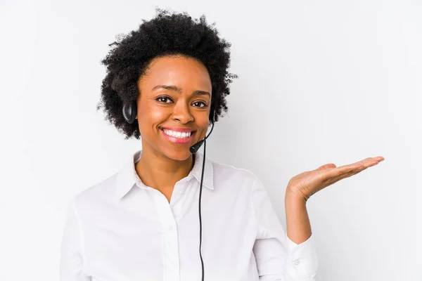 Young African American Telemarketer Woman Isolated Showing Copy Space Palm — 스톡 사진