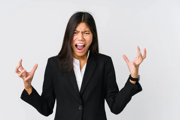 Junge Asiatische Geschäftsfrau Schreit Mit Wut — Stockfoto