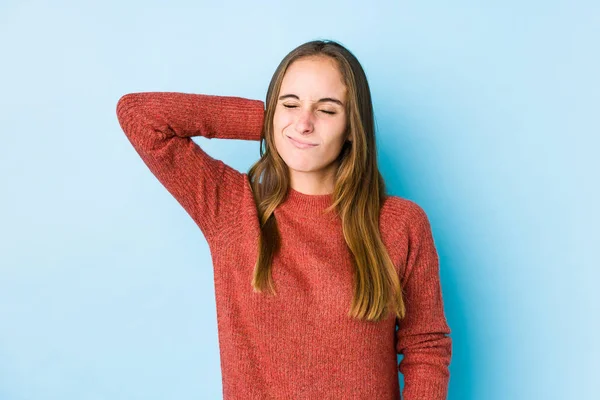 Ung Kaukasisk Kvinna Poserar Isolerad Lidande Nacksmärta Grund Stillasittande Livsstil — Stockfoto