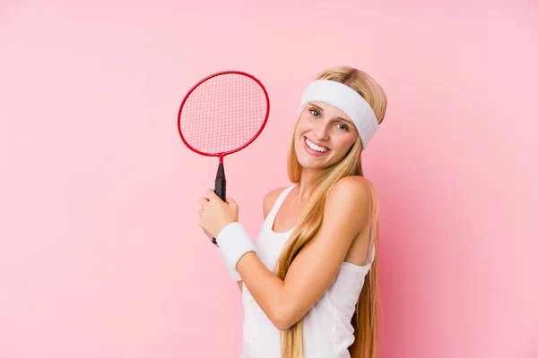 Jeune Femme Blonde Jouant Badminton Isolé — Photo