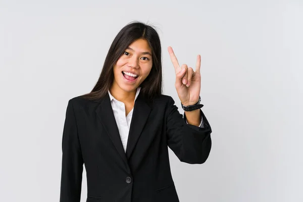 Jovem Mulher Negócios Asiática Mostrando Gesto Chifres Como Conceito Revolução — Fotografia de Stock