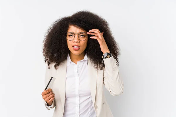 Jonge Afro Zakenvrouw Met Een Kredietauto Geïsoleerd Jonge Afro Zakenvrouw — Stockfoto