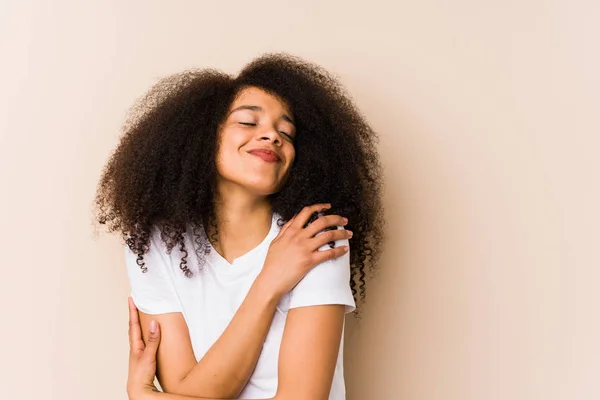 Young African American Woman Hugs Smiling Carefree Happy — Stock Photo, Image