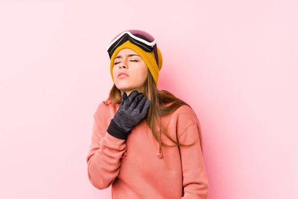 Kayak Kıyafeti Giyen Genç Beyaz Kadın Virüs Enfeksiyon Yüzünden Boğazında — Stok fotoğraf