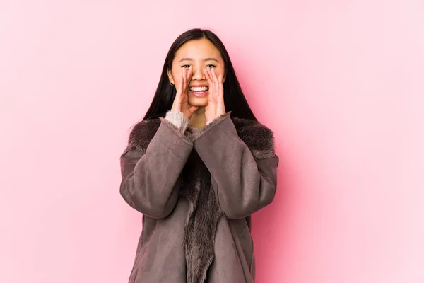 Young Chinese Woman Wearing Coat Isolated Shouting Excited Front — 스톡 사진