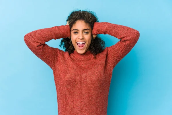 Young African American Curly Hair Woman Covering Ears Hands Trying — ストック写真