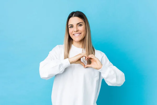 Young Caucasian Woman Isolated Smiling Showing Heart Shape Hands — 스톡 사진