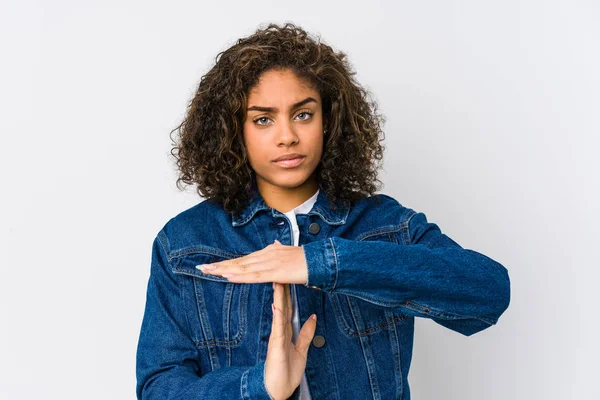 Jovem Afro Americana Mostrando Gesto Tempo Limite — Fotografia de Stock