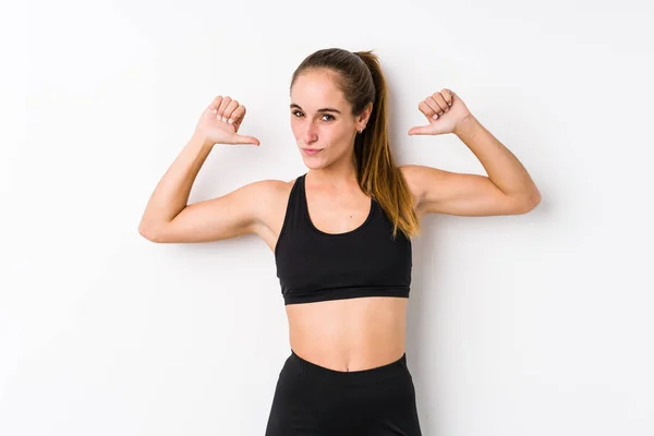 Young Caucasian Fitness Woman Posing White Background Feels Proud Self — Stock Photo, Image