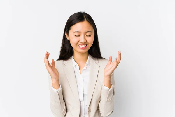 Jonge Chinese Zakenvrouw Geïsoleerd Vrolijke Lachen Veel Geluksconcept — Stockfoto
