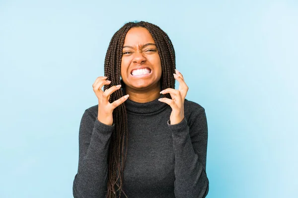 Genç Afrikalı Amerikalı Kadın Mavi Arka Planda Izole Edilmiş Gergin — Stok fotoğraf