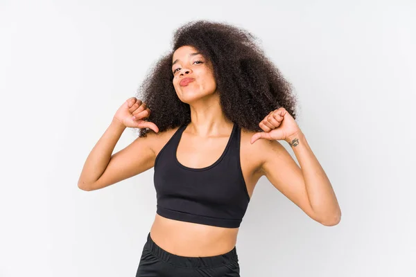 Young African American Sporty Woman Feels Proud Self Confident Example — Stock Photo, Image