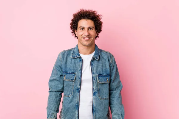 Curly Mature Man Wearing Denim Jacket Pink Background Happy Smiling — ストック写真