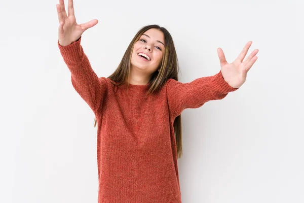 Joven Mujer Caucásica Posando Aislada — Foto de Stock