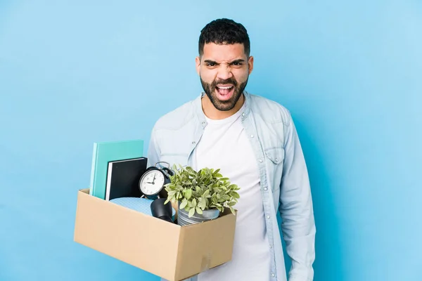 Young Arabian Man Moving New Home Isolated Screaming Very Angry — Stock Photo, Image