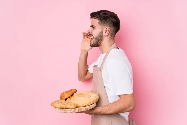 Junge Kaukasische Bäcker Mann Isoliert Schreien Und Halten Palme Der — Stockfoto