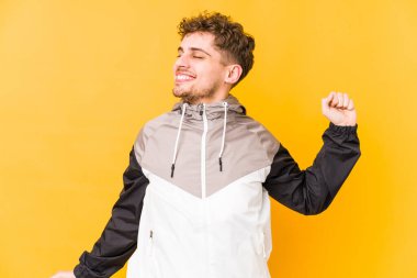  Gergin kollar, rahat konum.