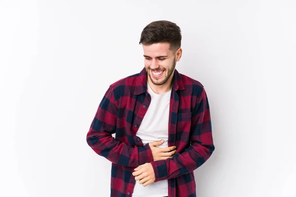 Jovem Caucasiano Posando Fundo Branco Isolado Alegremente Diverte Mantendo Mãos — Fotografia de Stock