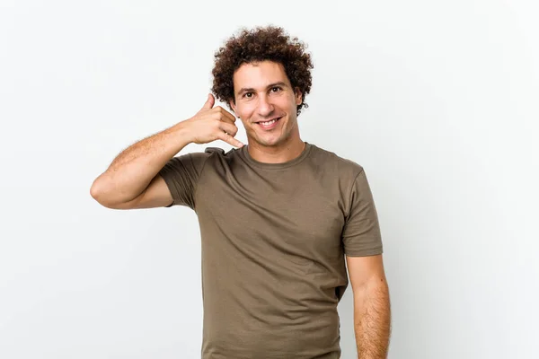 Ώριμος Όμορφος Άντρας Απομονωμένος Που Δείχνει Μια Χειρονομία Κινητής Τηλεφωνίας — Φωτογραφία Αρχείου