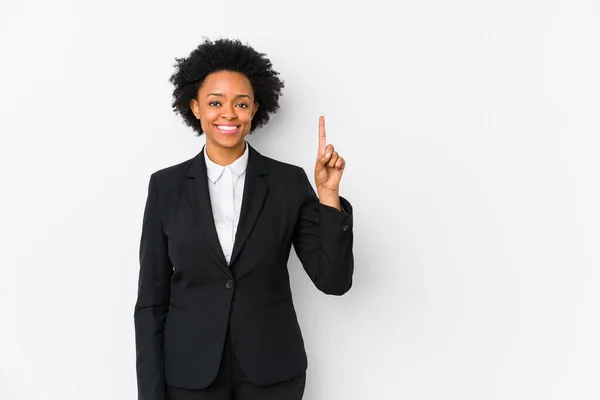 Mulher Negócios Afro Americana Meia Idade Contra Fundo Branco Isolado — Fotografia de Stock