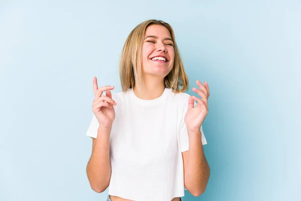 Joven Rubia Caucásica Mujer Aislada Alegre Riendo Mucho Concepto Felicidad — Foto de Stock