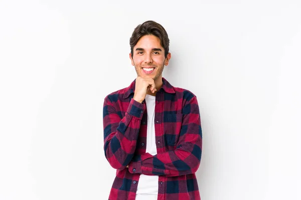 Joven Hombre Caucásico Posando Fondo Rosa Aislado Sonriendo Feliz Confiado — Foto de Stock