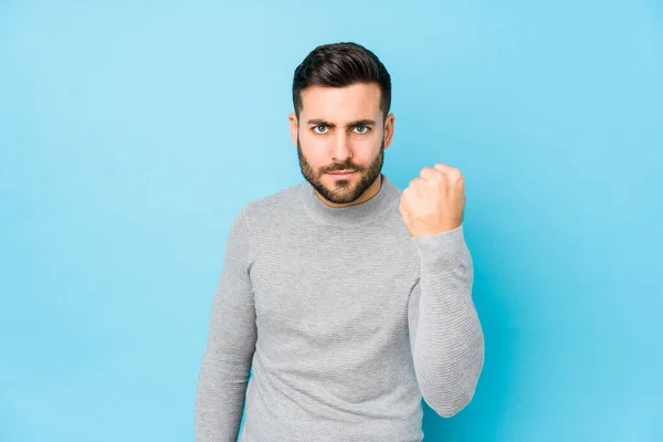 Young Caucasian Man Blue Background Isolated Showing Fist Camera Aggressive — Stock Photo, Image