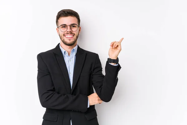 Jovem Homem Negócios Caucasiano Posando Fundo Branco Isolado Jovem Homem — Fotografia de Stock