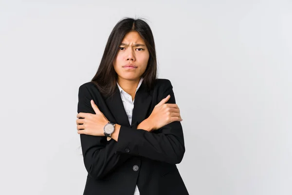 Junge Asiatische Geschäftsfrau Erkältet Sich Aufgrund Niedriger Temperaturen Oder Krankheit — Stockfoto