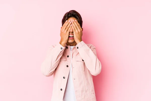 Young Caucasian Man Posing Pink Background Isolated Covers Eyes Hands — Stock Photo, Image