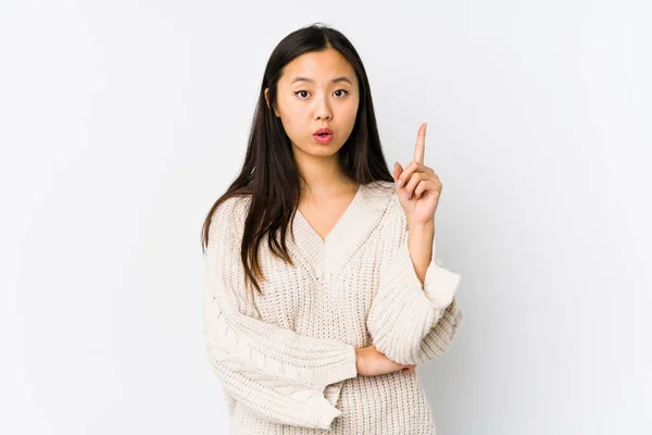 Young Chinese Woman Isolated Having Some Great Idea Concept Creativity — Stock Photo, Image