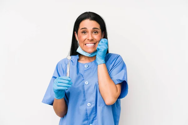 Mujer Dentista Aislada Sobre Fondo Blanco Mordiendo Las Uñas Nerviosa —  Fotos de Stock